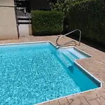 Erato Gardens شقة