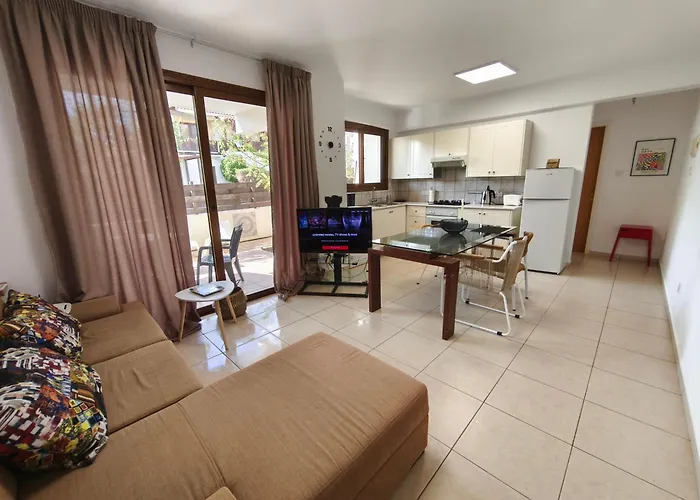 Erato Gardens Lägenhet