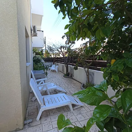 Erato Gardens *